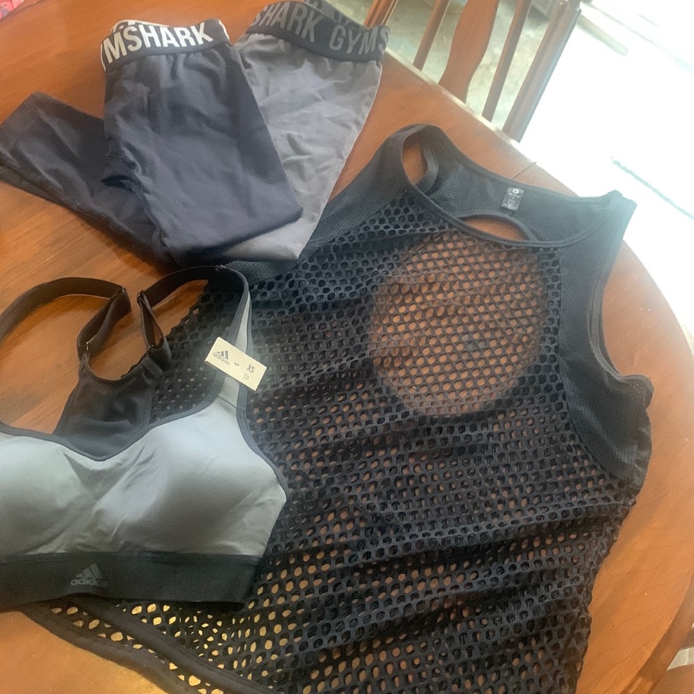 Lot 4 pieces gym shark 90 degree adidas
